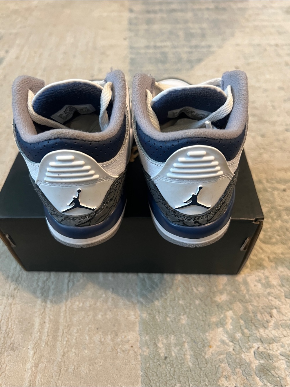JORDAN 3 RETRO sz 10C Toddler - Picture 3 of 6